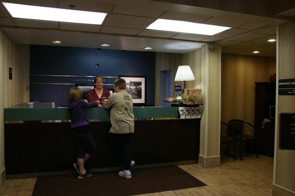 Hampton Inn אשלנד מראה פנימי תמונה